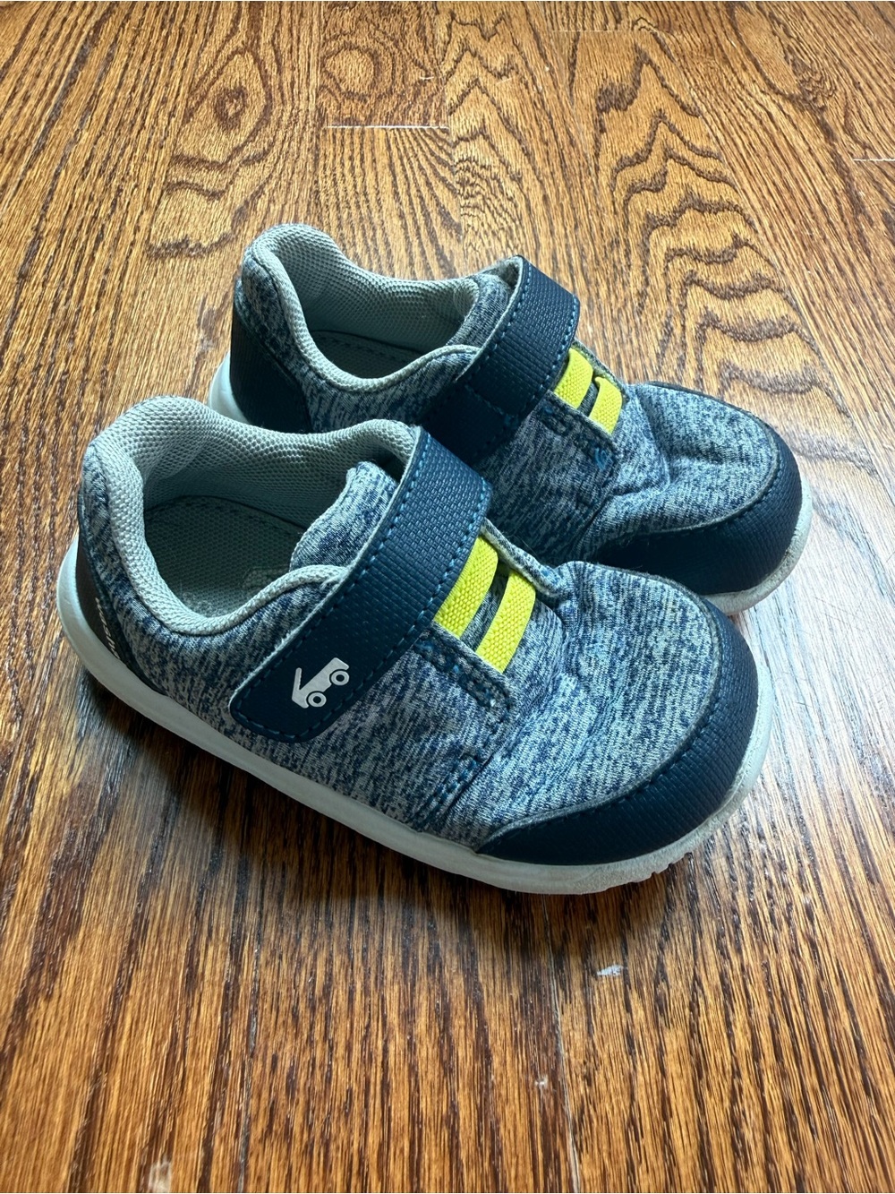 See Kai Run Basics Sneakers Sz 7